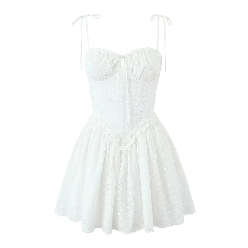 Robe Brodée Basse Taille
